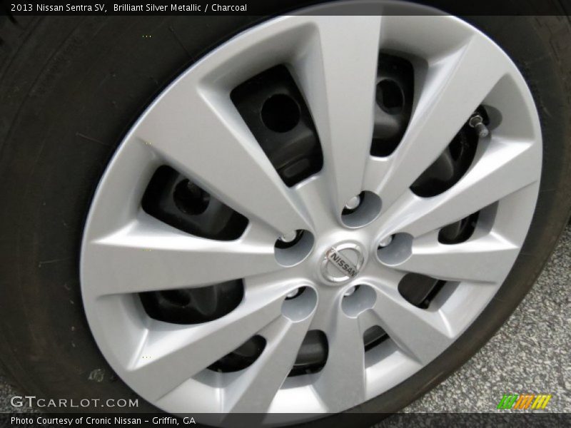 Brilliant Silver Metallic / Charcoal 2013 Nissan Sentra SV