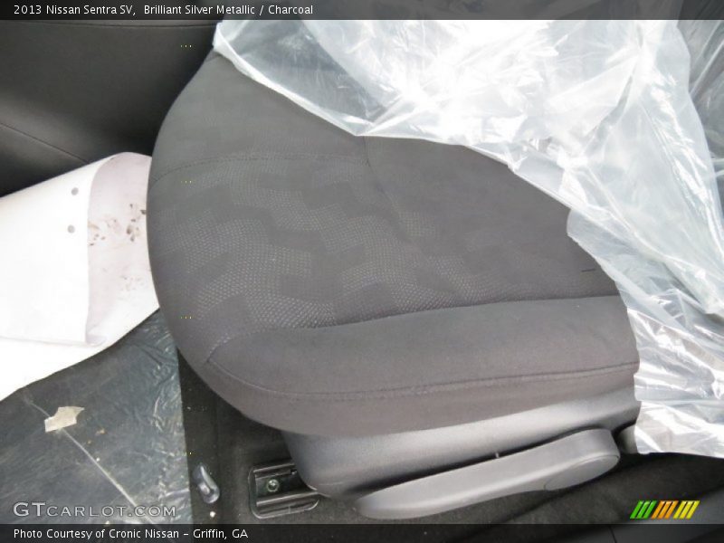 Brilliant Silver Metallic / Charcoal 2013 Nissan Sentra SV
