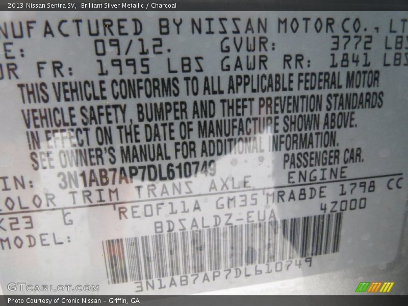 Brilliant Silver Metallic / Charcoal 2013 Nissan Sentra SV