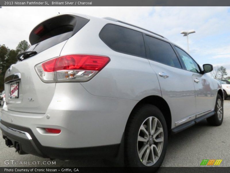 Brilliant Silver / Charcoal 2013 Nissan Pathfinder SL