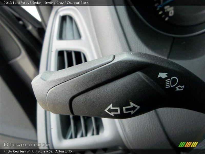 Sterling Gray / Charcoal Black 2013 Ford Focus S Sedan