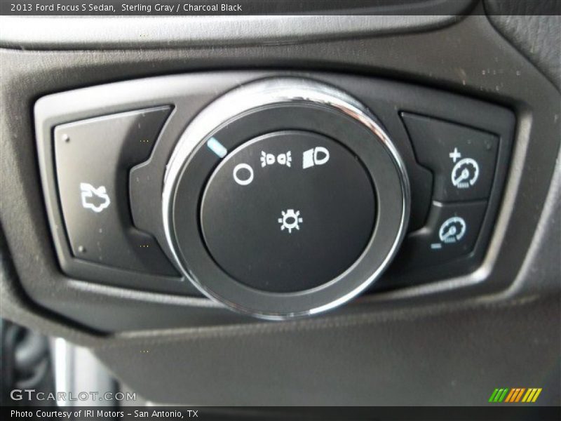 Sterling Gray / Charcoal Black 2013 Ford Focus S Sedan