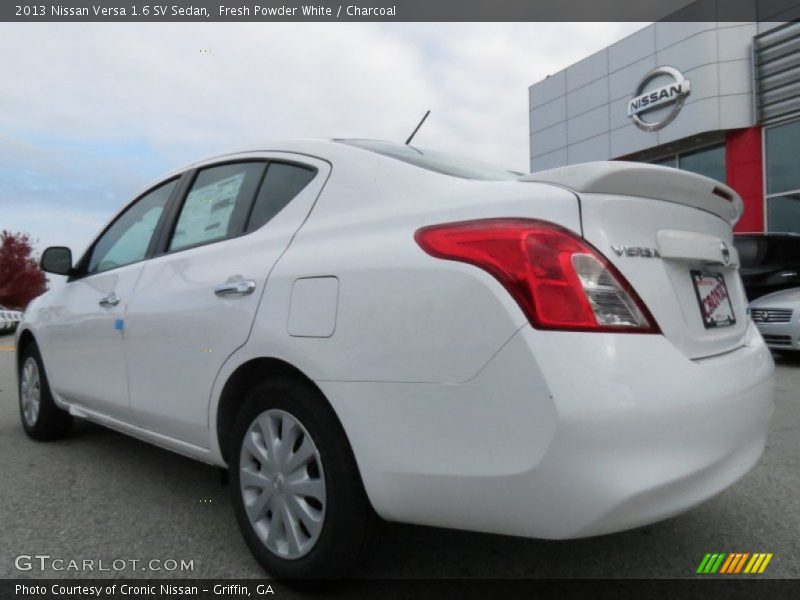 Fresh Powder White / Charcoal 2013 Nissan Versa 1.6 SV Sedan