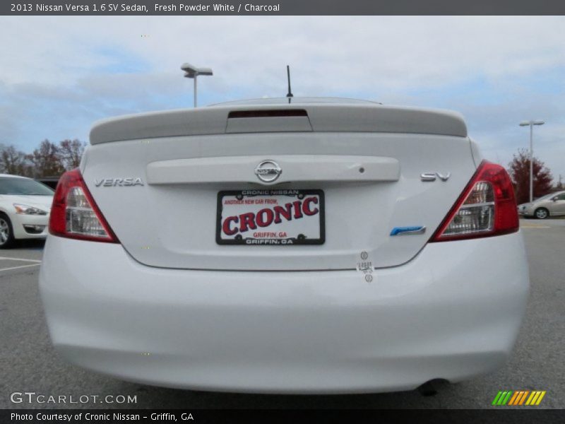 Fresh Powder White / Charcoal 2013 Nissan Versa 1.6 SV Sedan