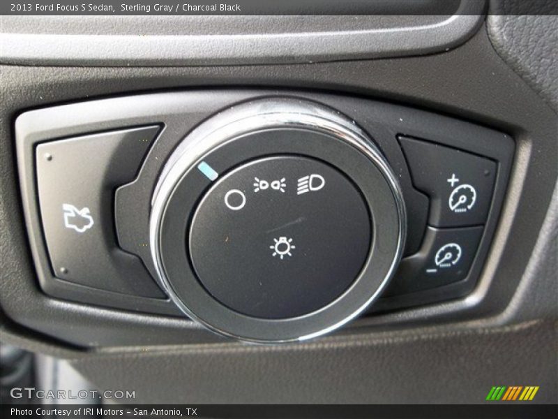 Sterling Gray / Charcoal Black 2013 Ford Focus S Sedan