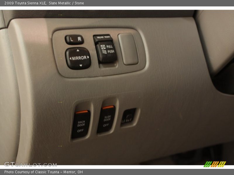 Slate Metallic / Stone 2009 Toyota Sienna XLE