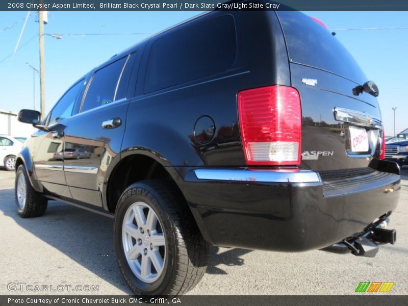 Brilliant Black Crystal Pearl / Dark Slate Gray/Light Slate Gray 2008 Chrysler Aspen Limited