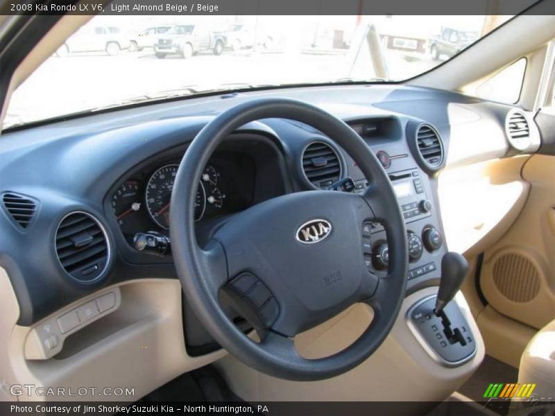 Light Almond Beige / Beige 2008 Kia Rondo LX V6
