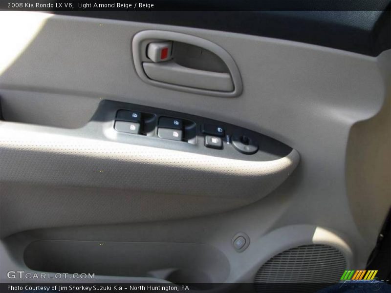 Light Almond Beige / Beige 2008 Kia Rondo LX V6