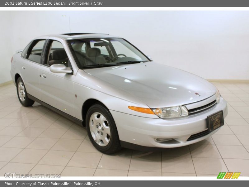 Bright Silver / Gray 2002 Saturn L Series L200 Sedan