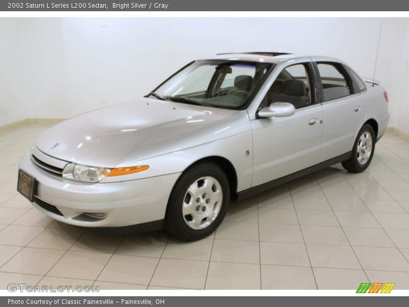 Bright Silver / Gray 2002 Saturn L Series L200 Sedan