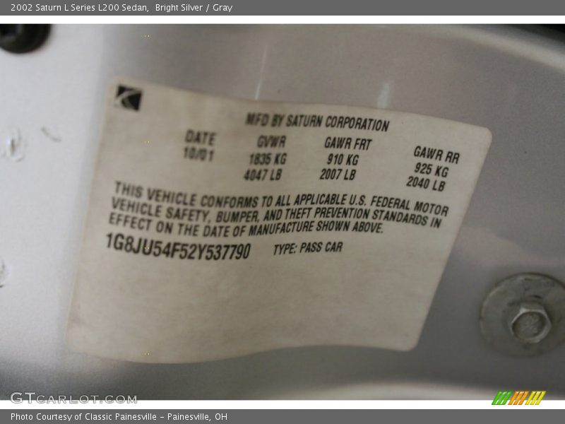 Bright Silver / Gray 2002 Saturn L Series L200 Sedan