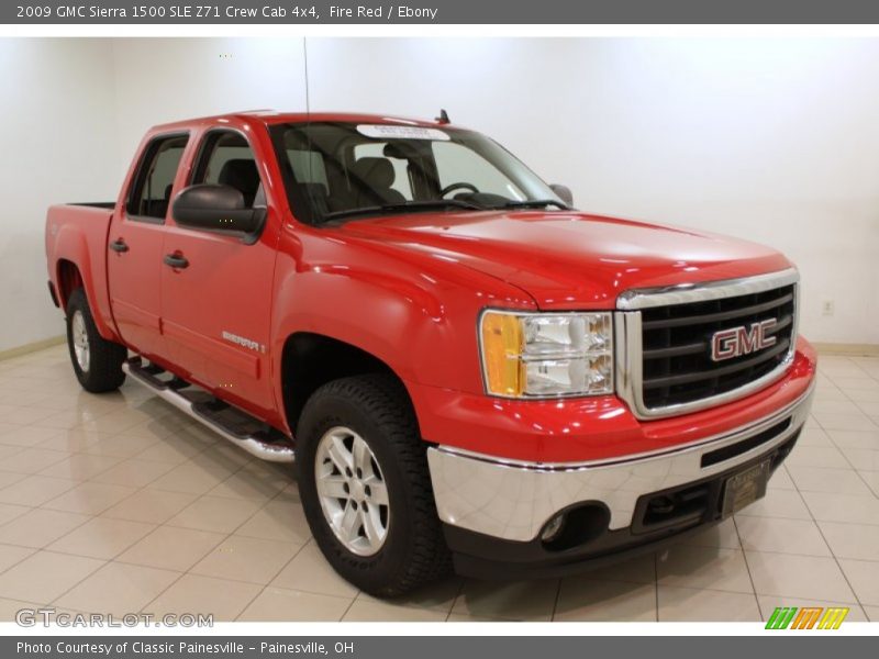 Front 3/4 View of 2009 Sierra 1500 SLE Z71 Crew Cab 4x4