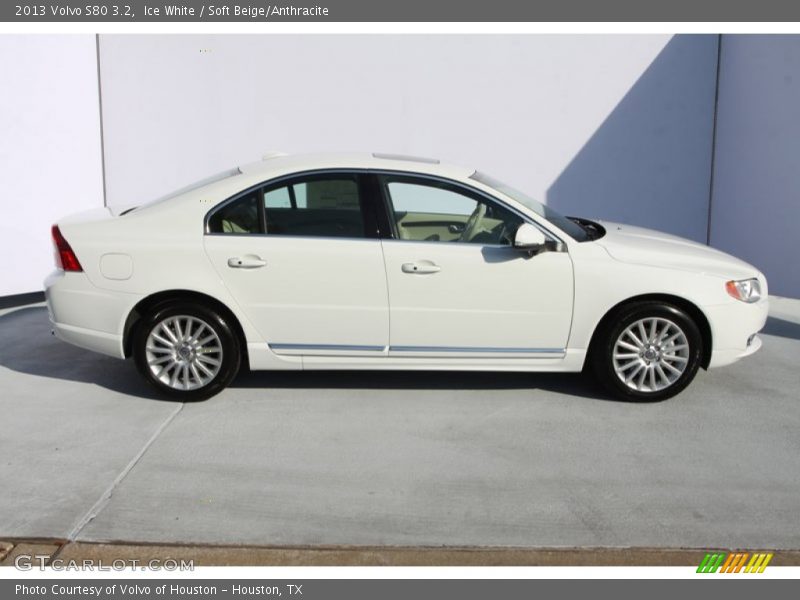 Ice White / Soft Beige/Anthracite 2013 Volvo S80 3.2