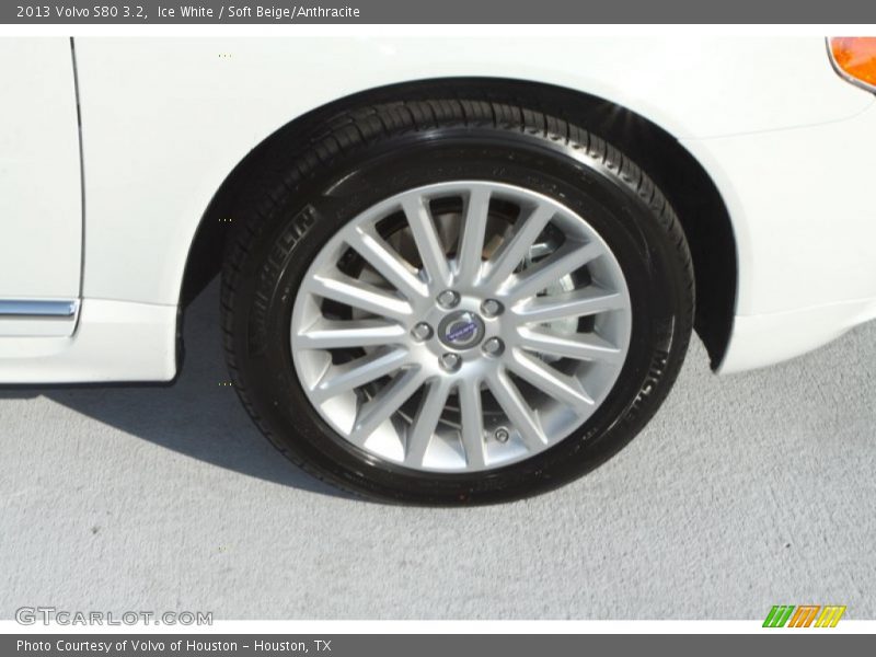 Ice White / Soft Beige/Anthracite 2013 Volvo S80 3.2