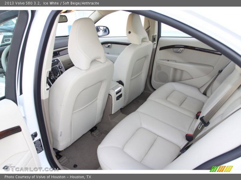 Rear Seat of 2013 S80 3.2