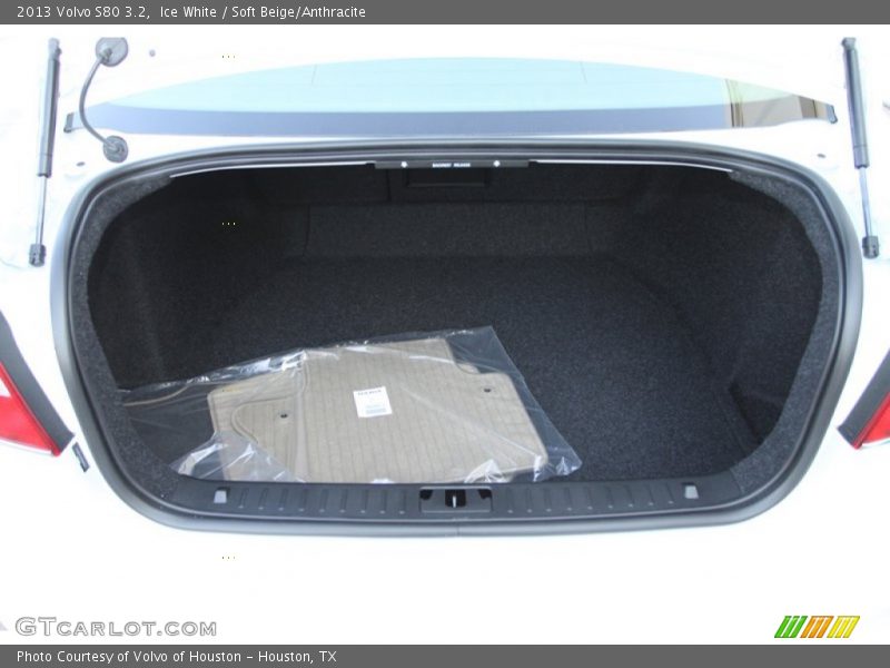 Ice White / Soft Beige/Anthracite 2013 Volvo S80 3.2