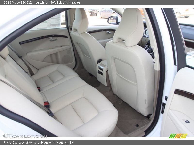 Rear Seat of 2013 S80 3.2