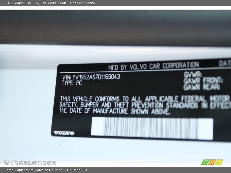 Ice White / Soft Beige/Anthracite 2013 Volvo S80 3.2