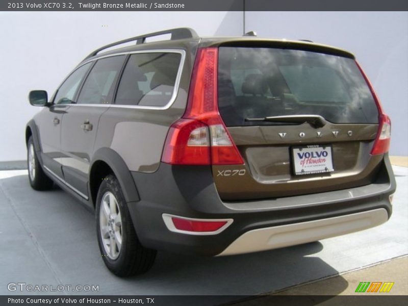 Twilight Bronze Metallic / Sandstone 2013 Volvo XC70 3.2