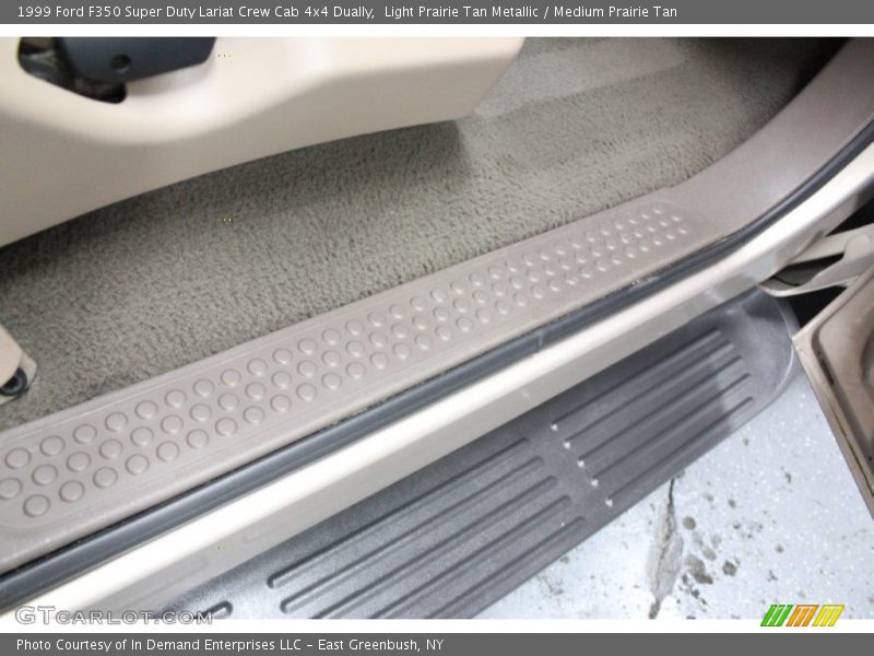 Light Prairie Tan Metallic / Medium Prairie Tan 1999 Ford F350 Super Duty Lariat Crew Cab 4x4 Dually