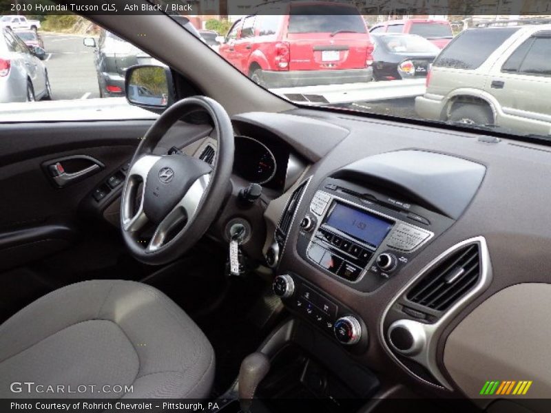 Ash Black / Black 2010 Hyundai Tucson GLS