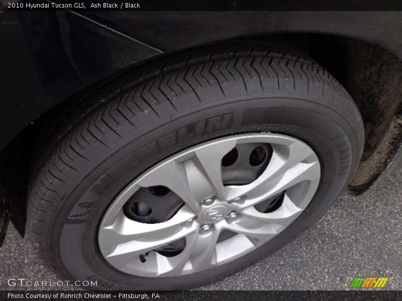 Ash Black / Black 2010 Hyundai Tucson GLS