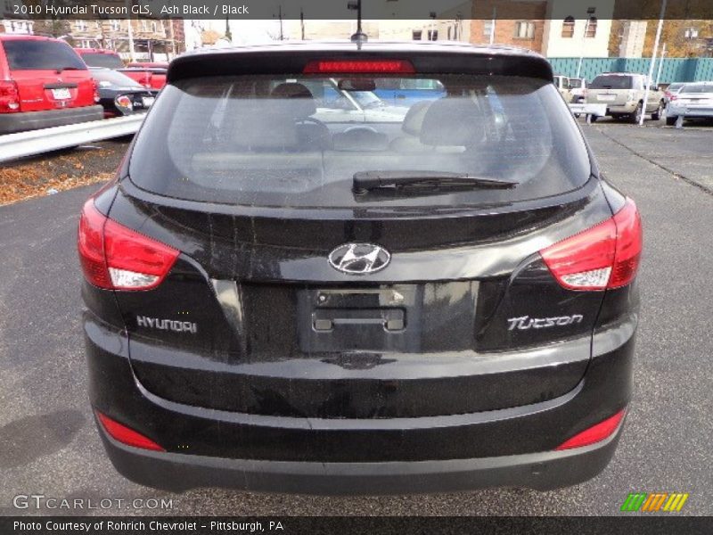 Ash Black / Black 2010 Hyundai Tucson GLS