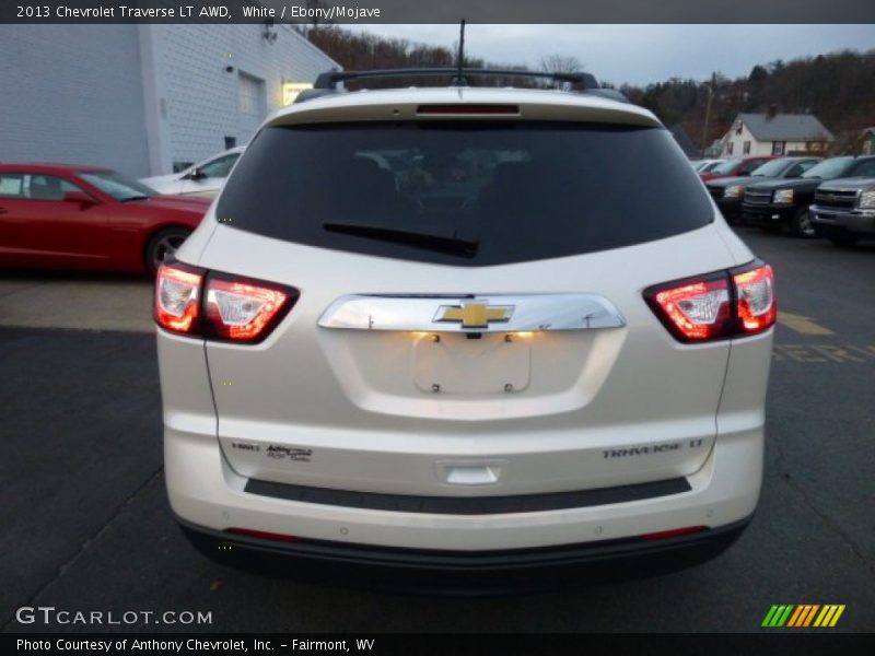 White / Ebony/Mojave 2013 Chevrolet Traverse LT AWD