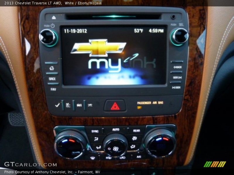 White / Ebony/Mojave 2013 Chevrolet Traverse LT AWD