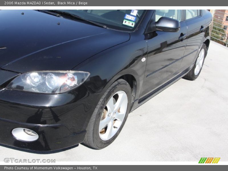 Black Mica / Beige 2006 Mazda MAZDA3 i Sedan