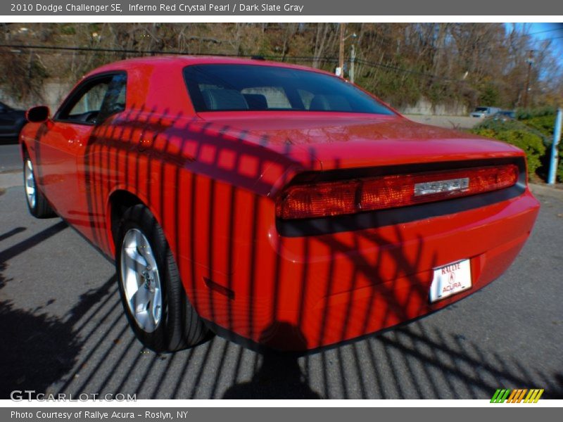 Inferno Red Crystal Pearl / Dark Slate Gray 2010 Dodge Challenger SE