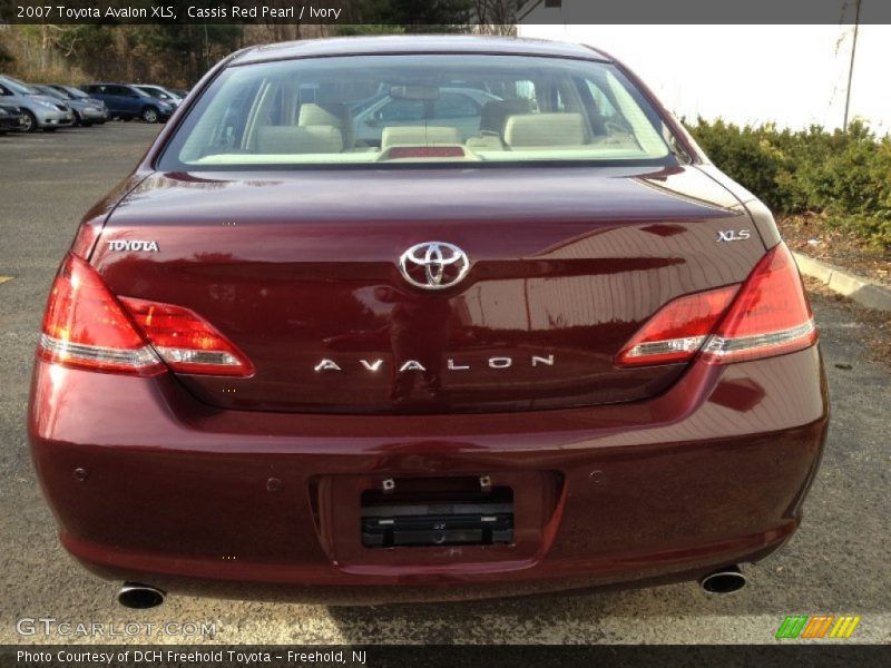 Cassis Red Pearl / Ivory 2007 Toyota Avalon XLS