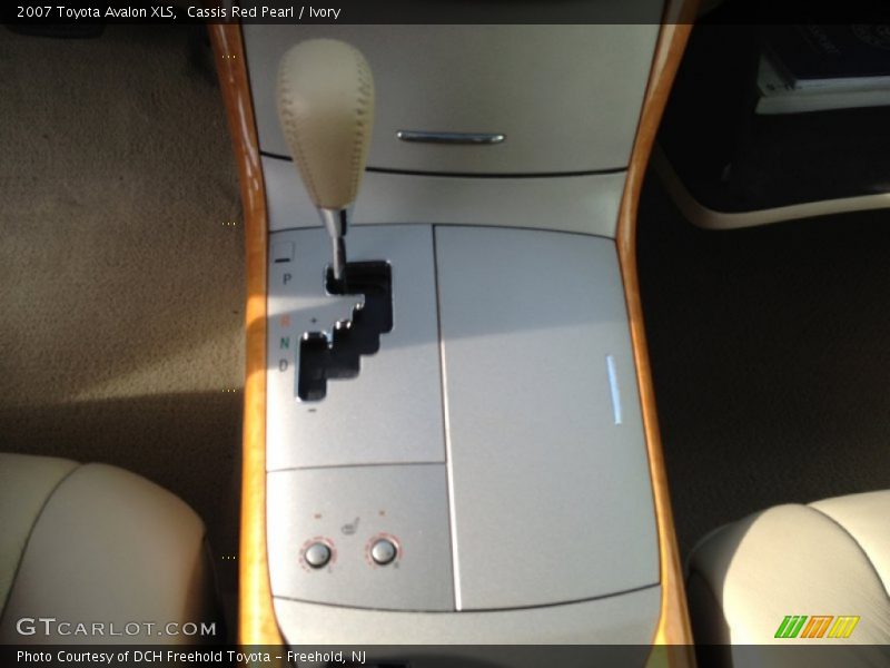 Cassis Red Pearl / Ivory 2007 Toyota Avalon XLS