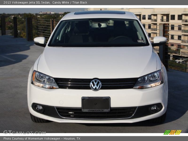 Candy White / Titan Black 2013 Volkswagen Jetta SEL Sedan