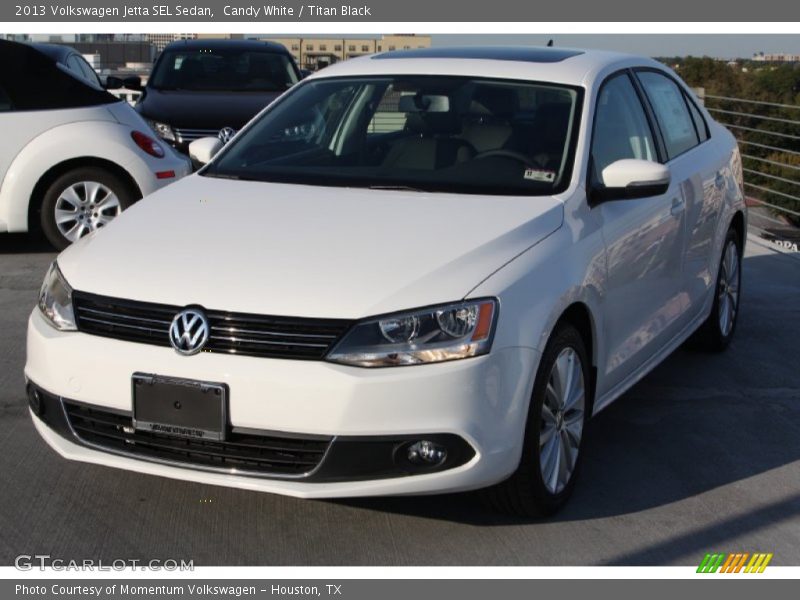 Candy White / Titan Black 2013 Volkswagen Jetta SEL Sedan