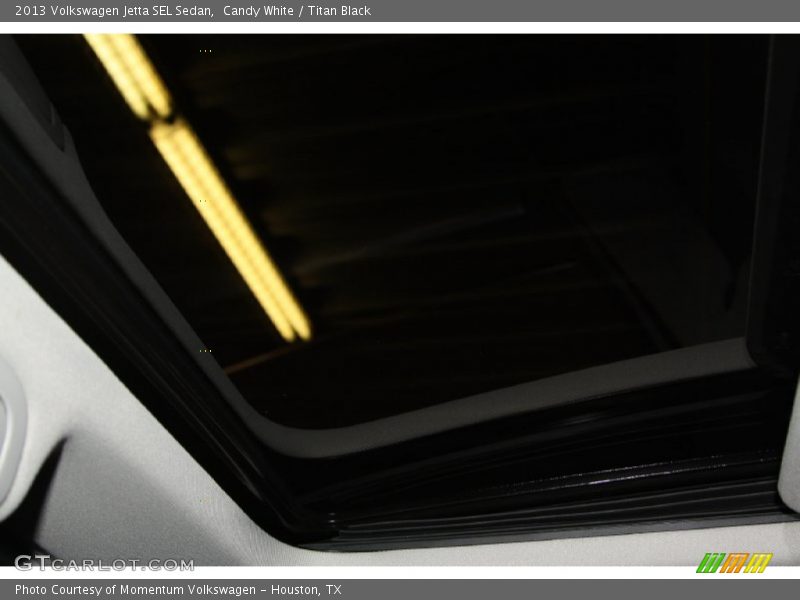 Candy White / Titan Black 2013 Volkswagen Jetta SEL Sedan