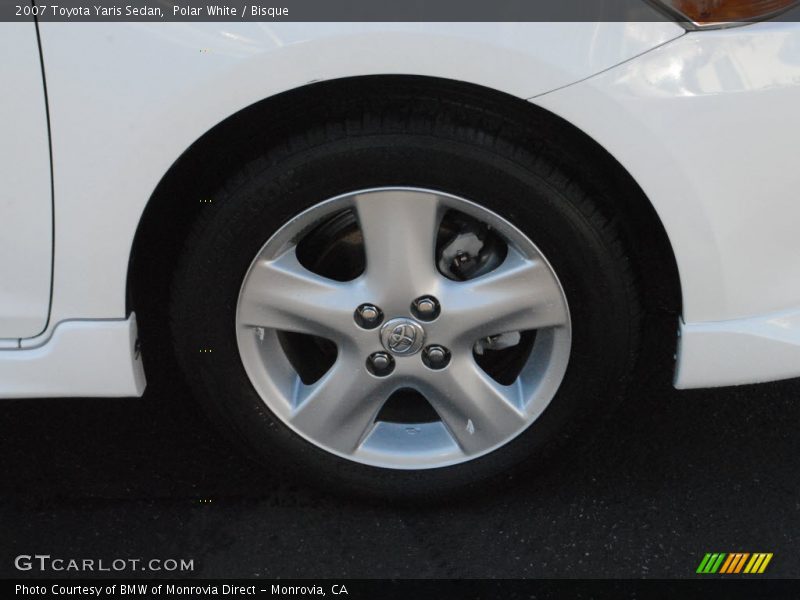 Polar White / Bisque 2007 Toyota Yaris Sedan