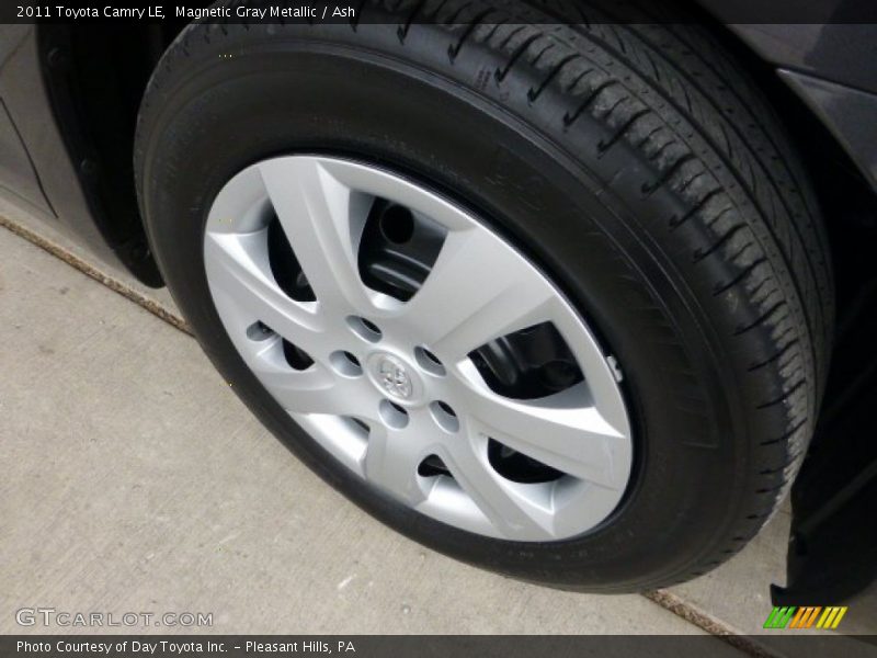 Magnetic Gray Metallic / Ash 2011 Toyota Camry LE