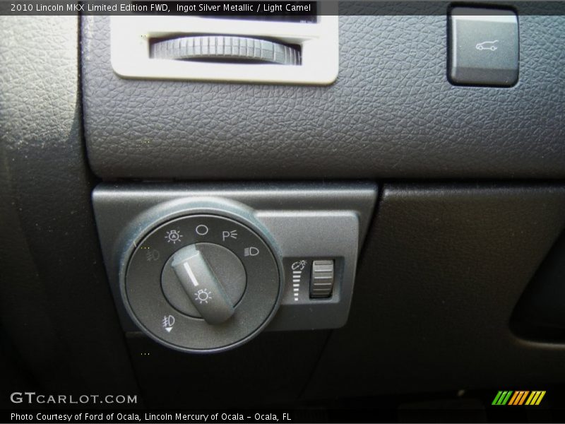 Controls of 2010 MKX Limited Edition FWD