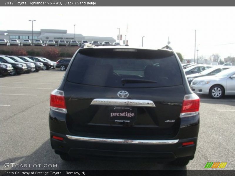 Black / Sand Beige 2012 Toyota Highlander V6 4WD