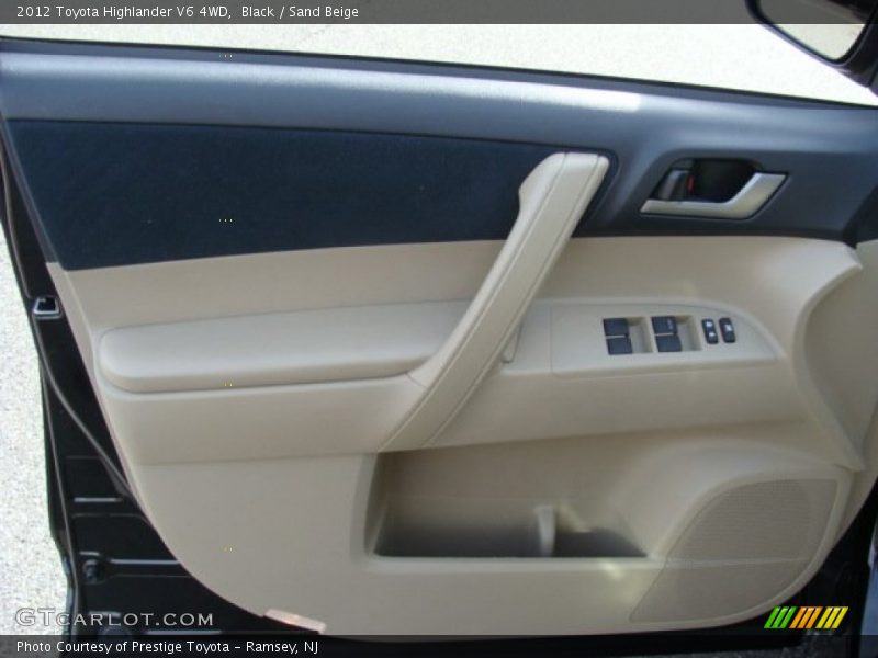 Black / Sand Beige 2012 Toyota Highlander V6 4WD