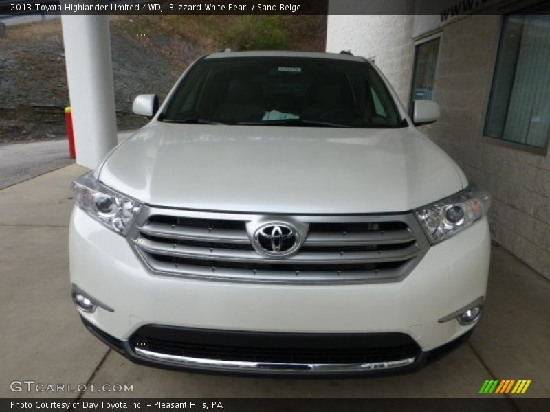 Blizzard White Pearl / Sand Beige 2013 Toyota Highlander Limited 4WD