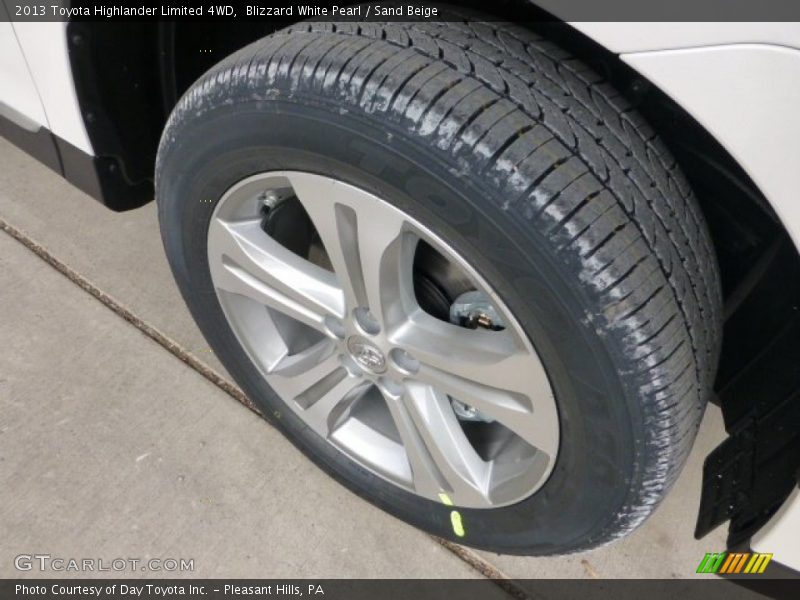 Blizzard White Pearl / Sand Beige 2013 Toyota Highlander Limited 4WD
