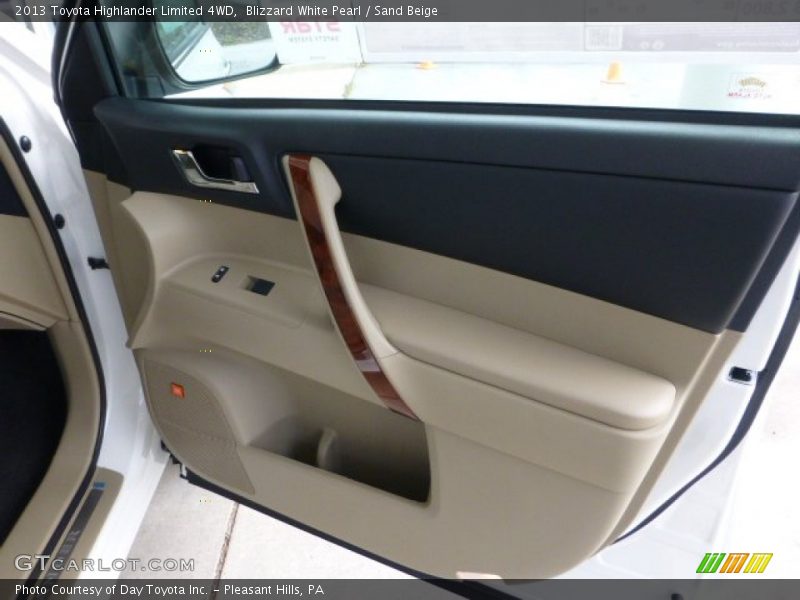 Blizzard White Pearl / Sand Beige 2013 Toyota Highlander Limited 4WD