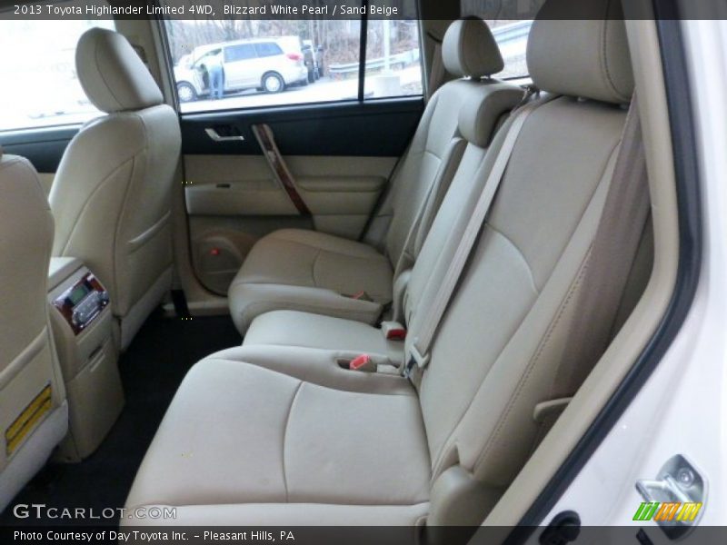 Blizzard White Pearl / Sand Beige 2013 Toyota Highlander Limited 4WD