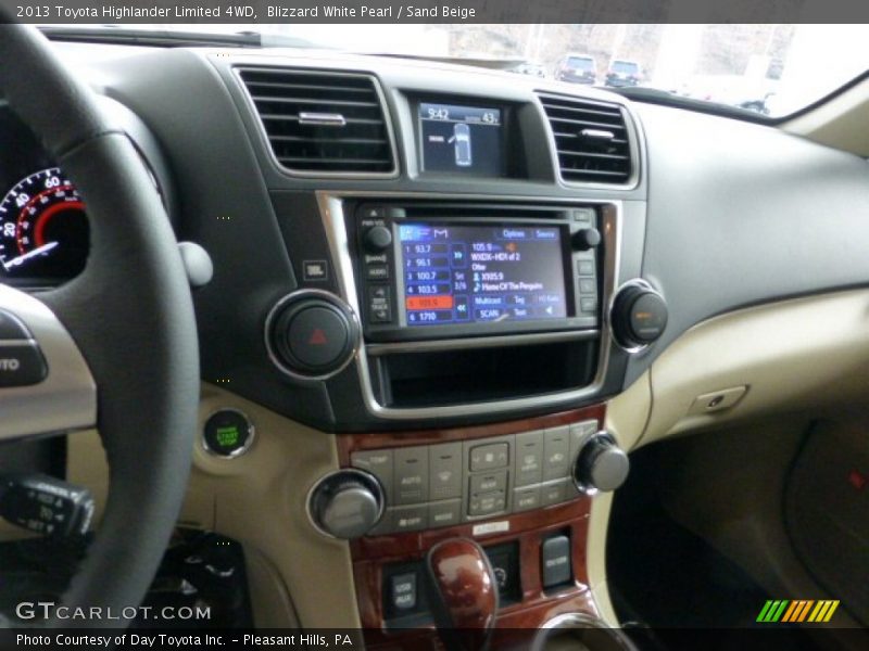 Blizzard White Pearl / Sand Beige 2013 Toyota Highlander Limited 4WD