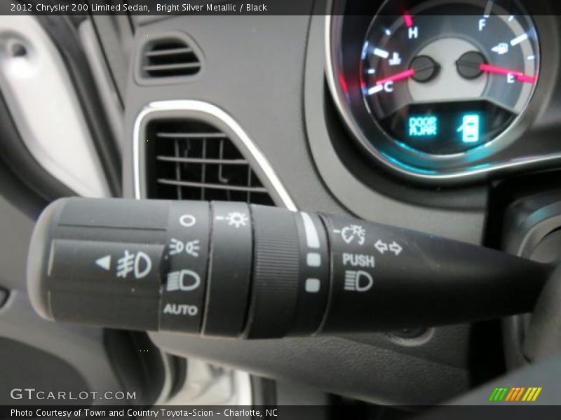 Bright Silver Metallic / Black 2012 Chrysler 200 Limited Sedan