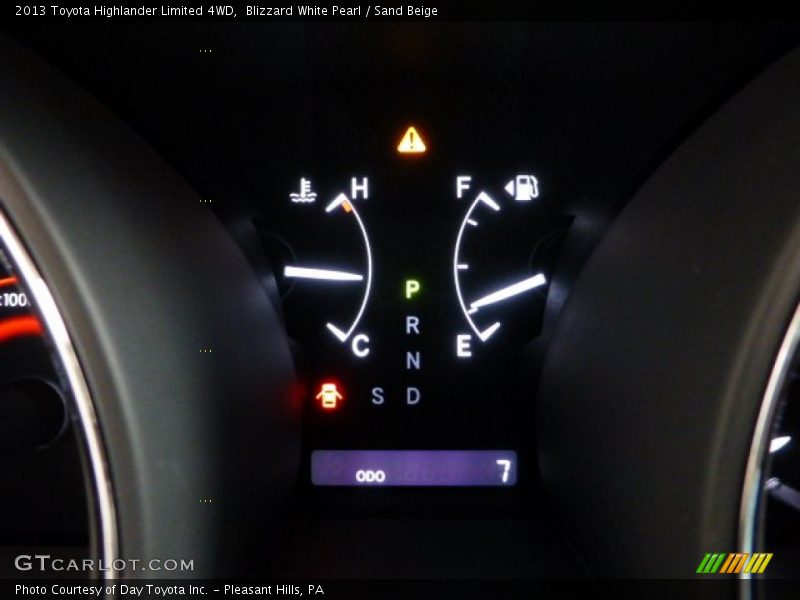 Blizzard White Pearl / Sand Beige 2013 Toyota Highlander Limited 4WD
