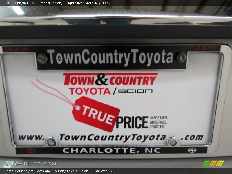 Bright Silver Metallic / Black 2012 Chrysler 200 Limited Sedan